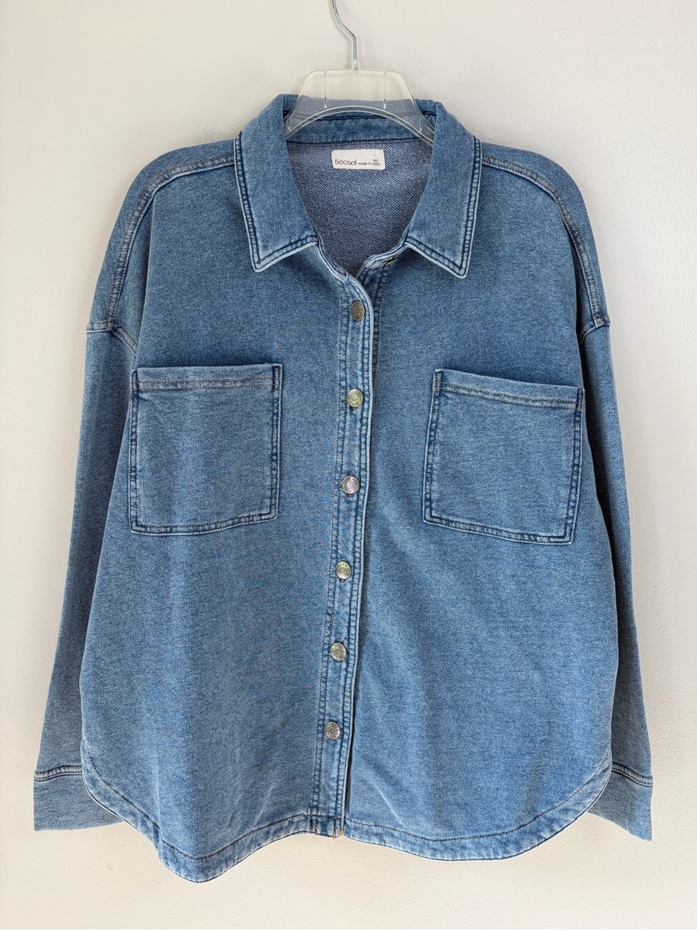 Be Cool Ultra Soft Denim Blue Patch Pocket Button Up Shacket Layering Cozy M/L